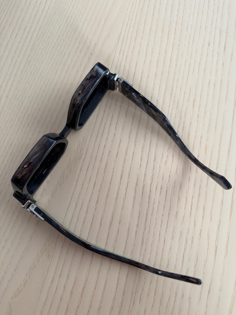 Louis Vuitton Sunglasses - Picture 6 of 13